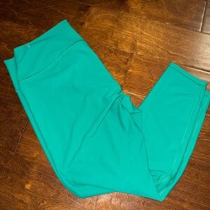 Old Navy Vibrant Green Powersoft Leggings